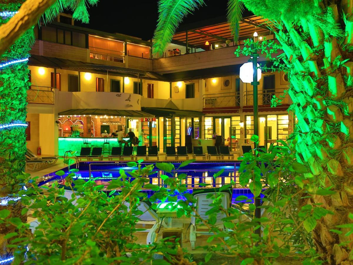 Sky Star Hotel غومْبيت المظهر الخارجي الصورة